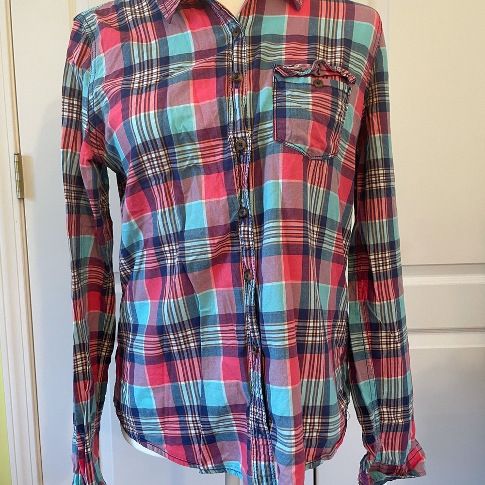 HOLLISTER SUMMER BLOUSE! BRAND NEW-LIKE.